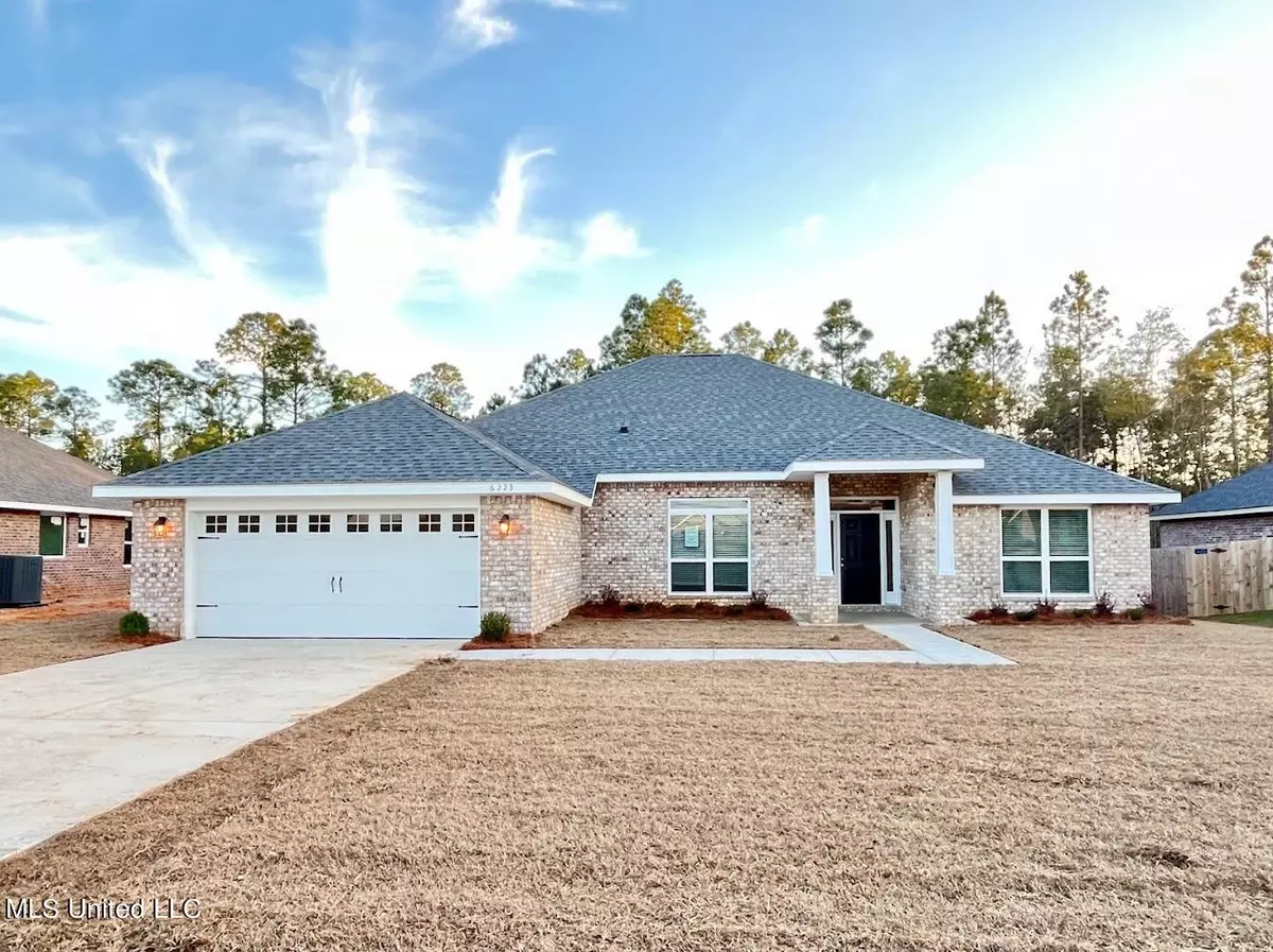 Biloxi, MS 39532,6223 Roxanne Way