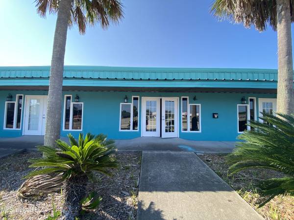 828 Highway 90 #C, D, E, F, Bay Saint Louis, MS 39520