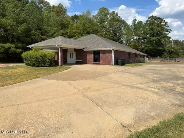 2006 Station Cove, Flowood, MS 39232