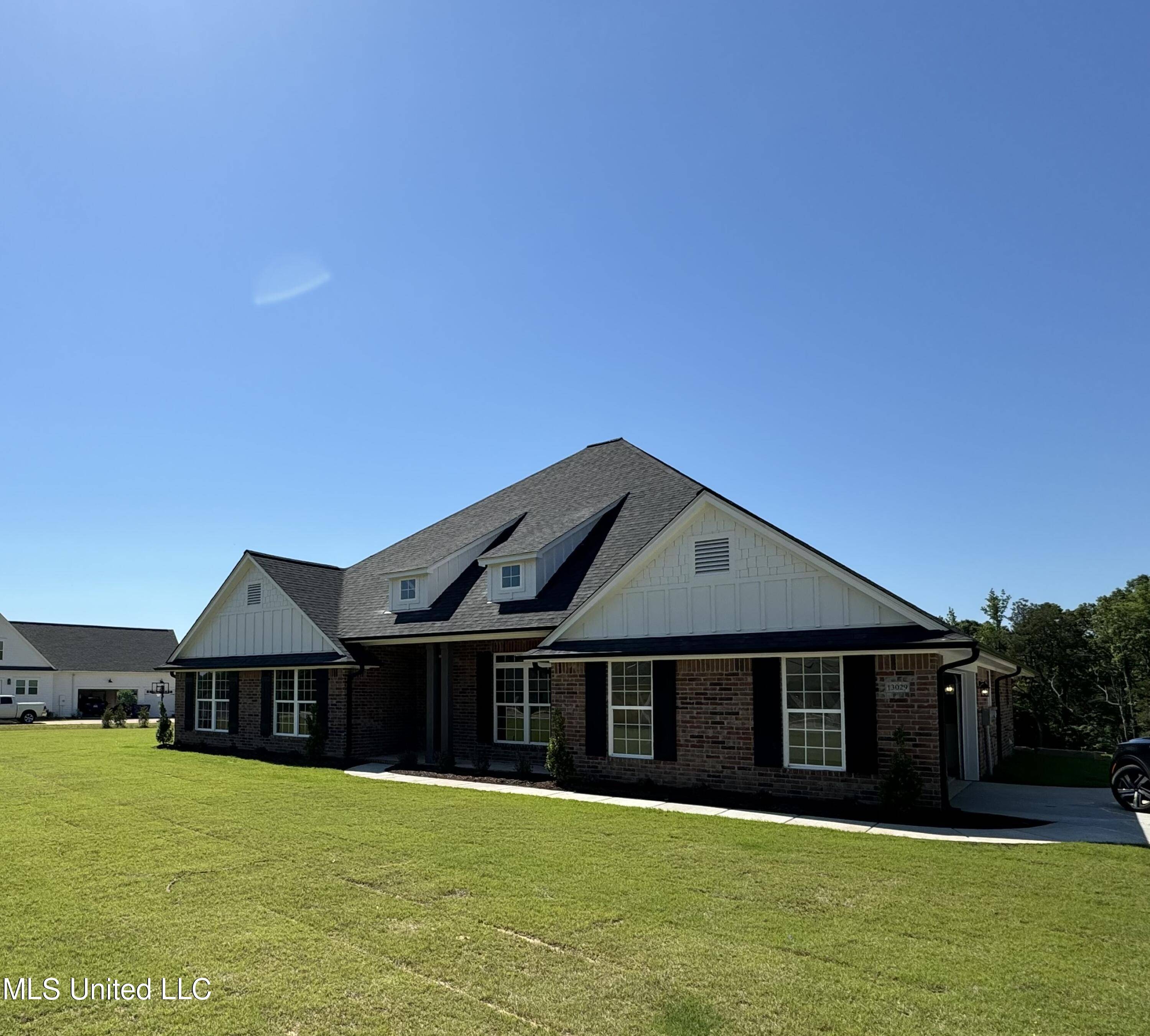 Byhalia, MS 38611,13029 Pebble Ridge Drive