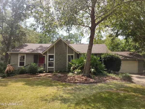 1925 Winwood Drive, Gautier, MS 39553