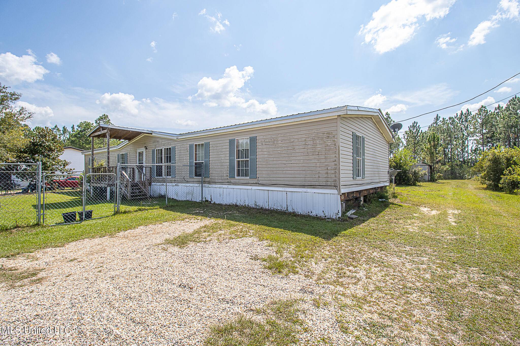 Vancleave, MS 39565,13701 Briarwood Drive