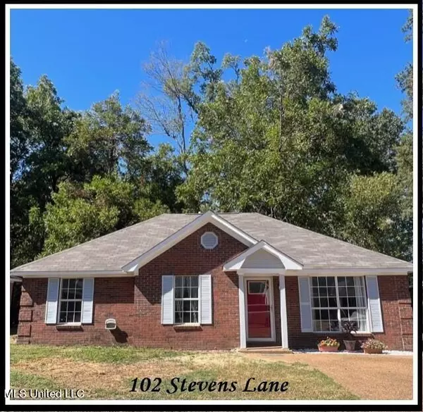 102 Stevens Lane, Batesville, MS 38606