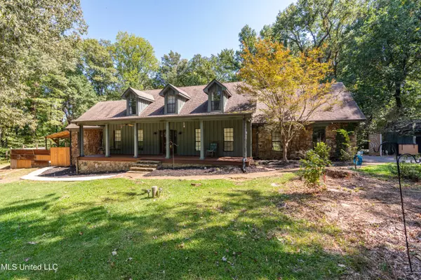 8708 Ridgecrest Drive, Walls, MS 38680