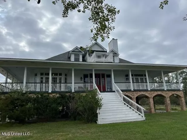 1103 Campbell Drive, Biloxi, MS 39532