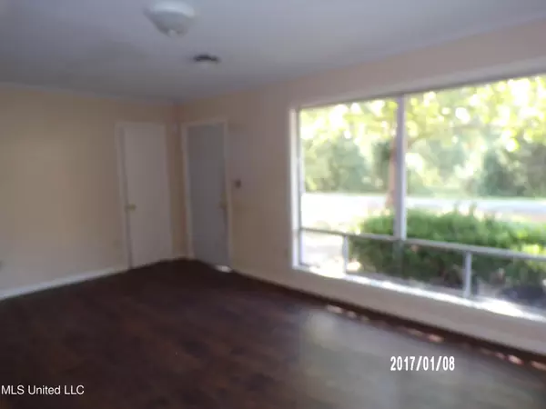 Calhoun City, MS 38916,212 Byars Avenue