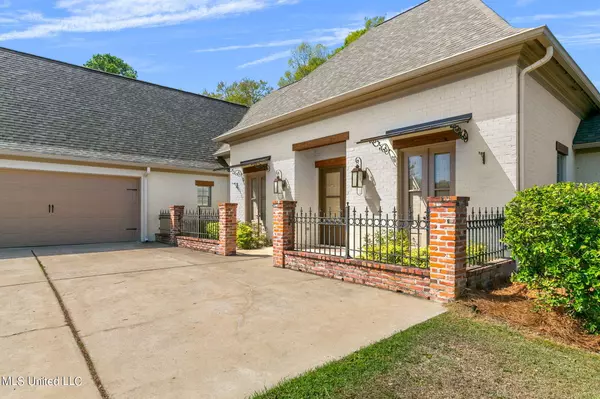 Madison, MS 39110,106 Normandy Court