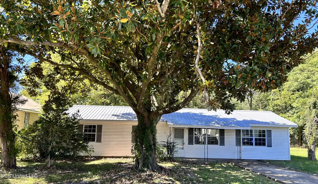 1609 Barnwell Street, Yazoo City, MS 39194