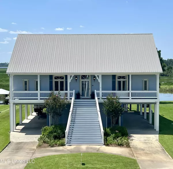 34 Puunani Place, Diamondhead, MS 39525