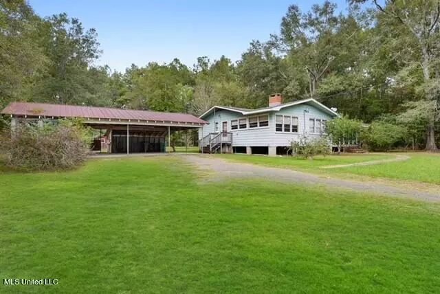 16247 Hwy 603, Kiln, MS 39556