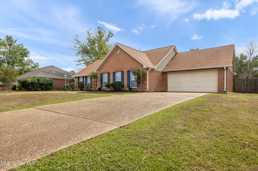 6039 Maplewood, Flowood, MS 39232