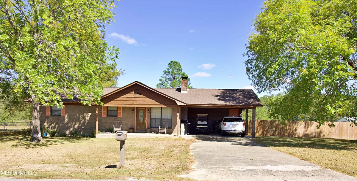 Laurel, MS 39443,574 Walters Loop