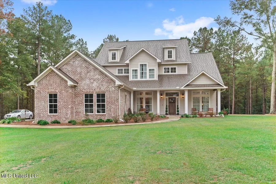 7 Woodlands Drive, Laurel, MS 39443