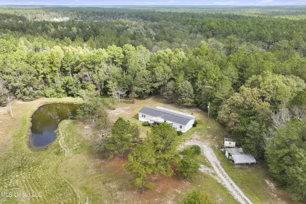 17146 Lakeview Road, Saucier, MS 39574