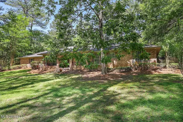 Madison, MS 39110,8 Sandalwood Drive