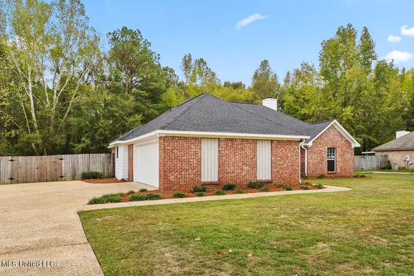 Florence, MS 39073,617 Southern Oaks Drive