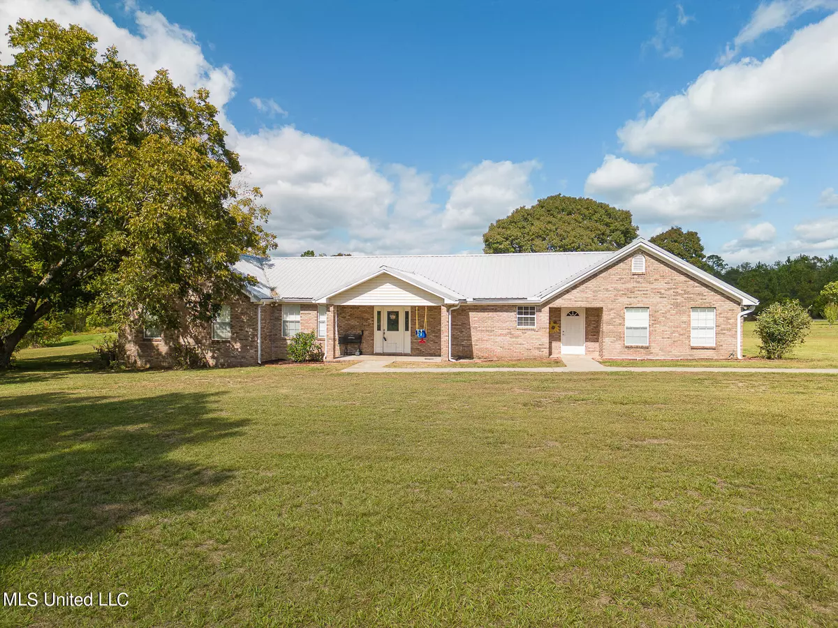 Mchenry, MS 39561,87 Flurry Road