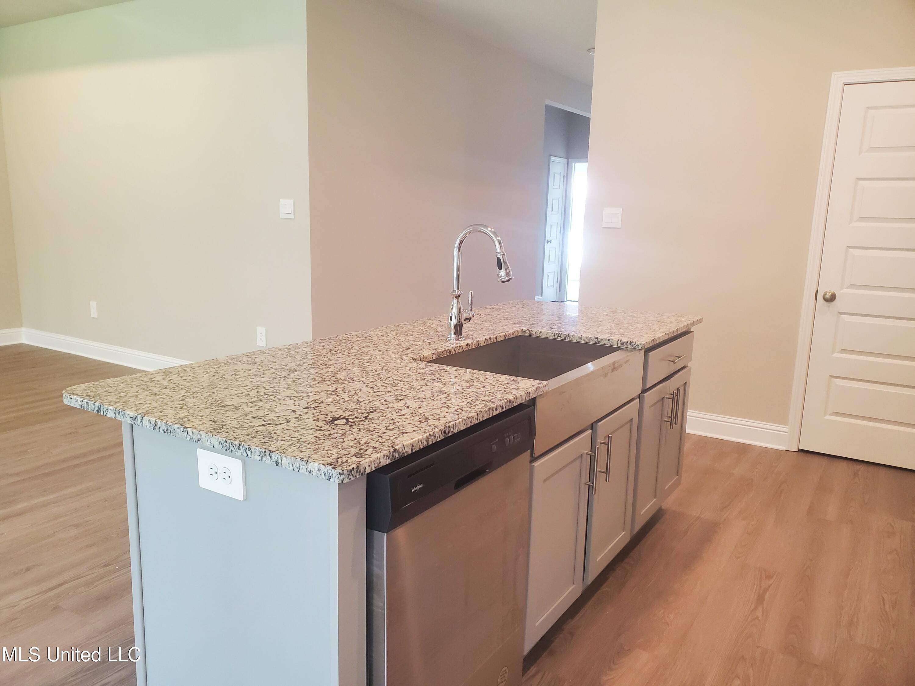 Ocean Springs, MS 39564,95 Saltmeadow Circle