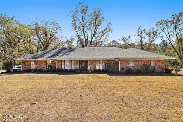 1075 Orchard Wood Road, Terry, MS 39170