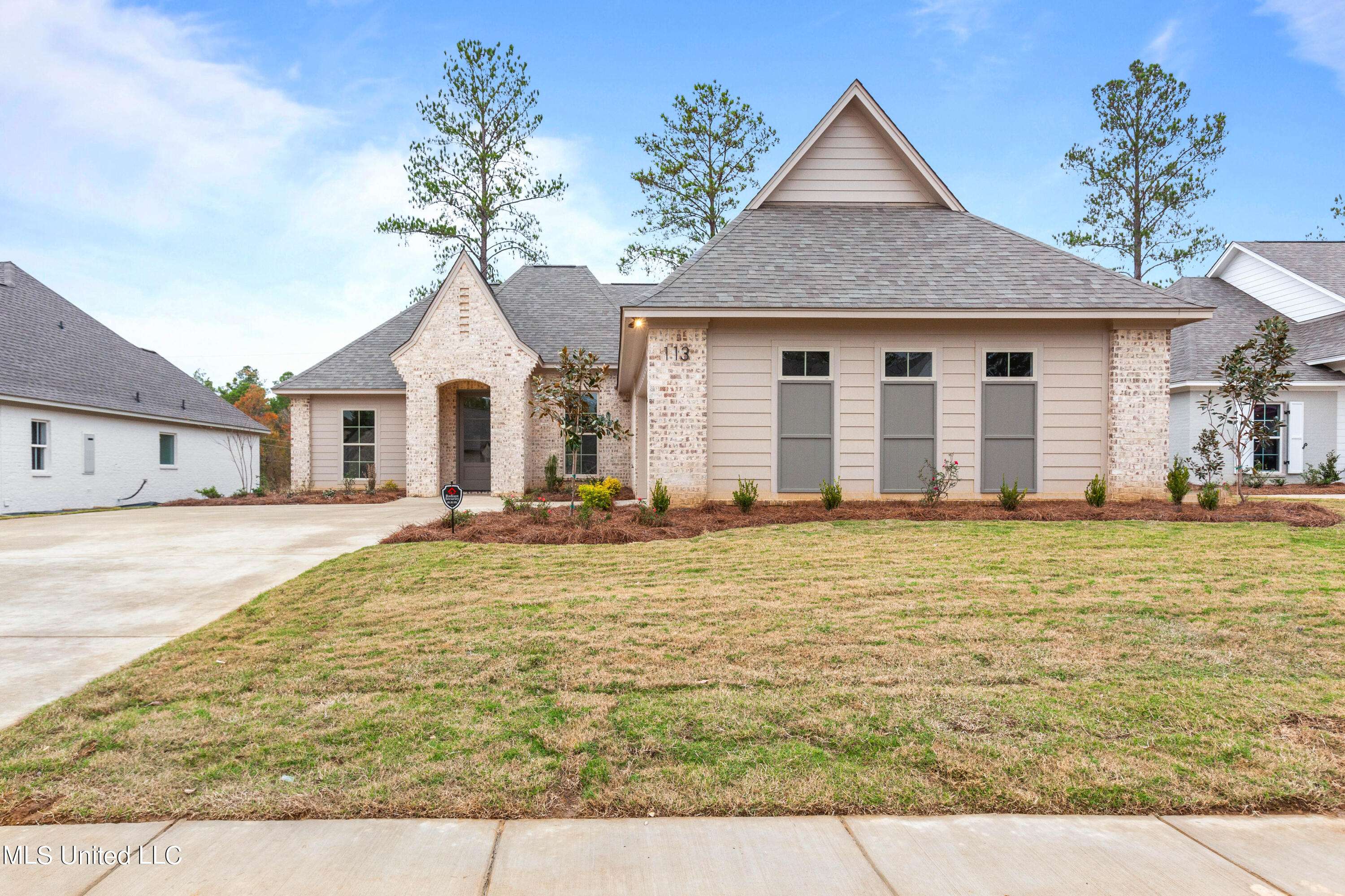 113 Lakecrest Drive, Madison, MS 39110