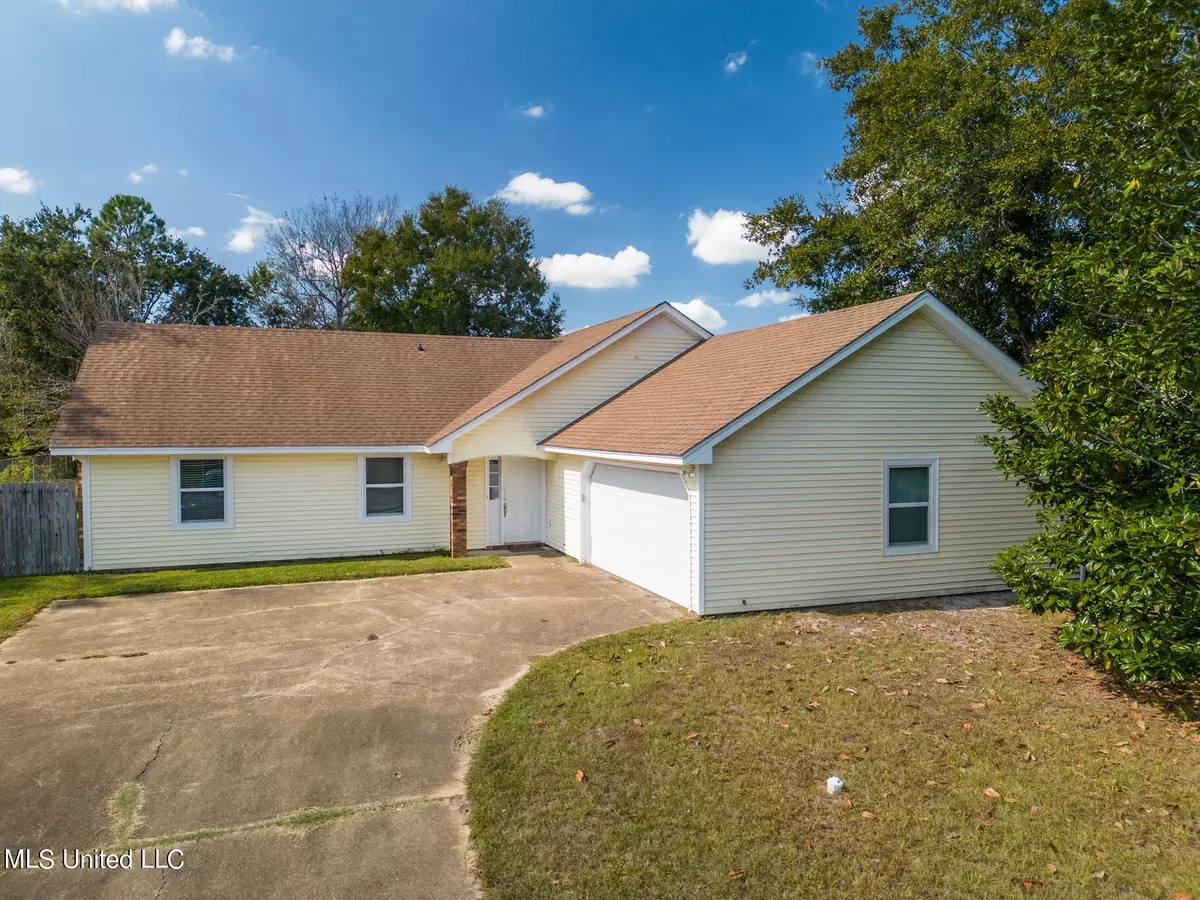 Ocean Springs, MS 39564,135 Linnet Drive