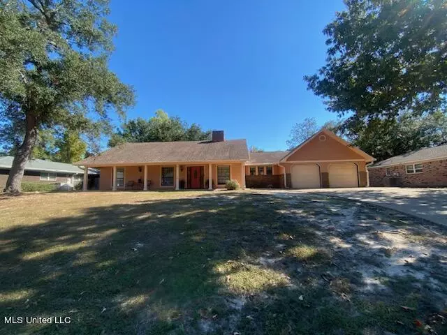 2225 Baywood Drive, Biloxi, MS 39532