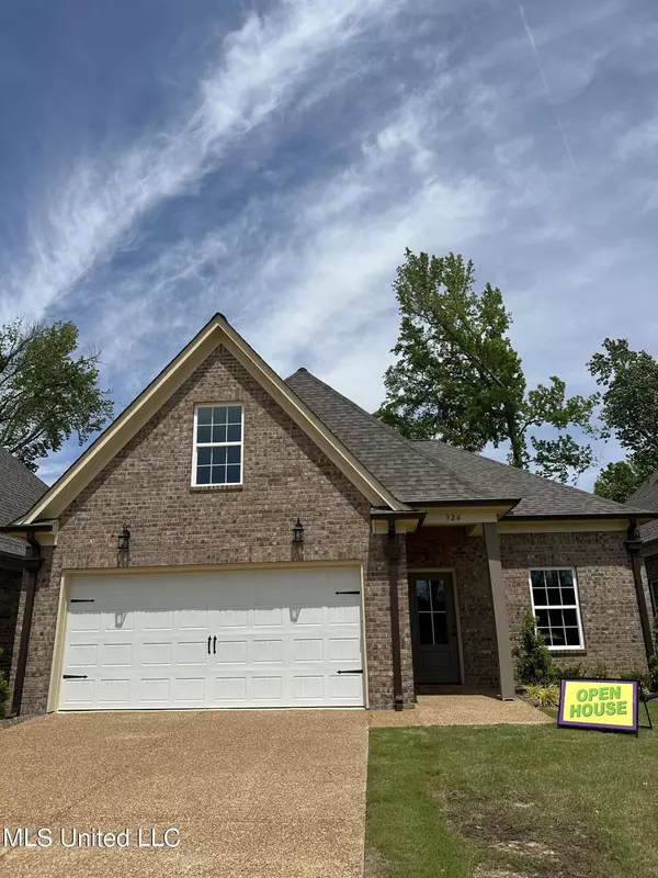 324 Flower Garden Drive, Southaven, MS 38671