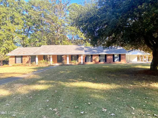 204 Azalea Drive, Forest, MS 39074