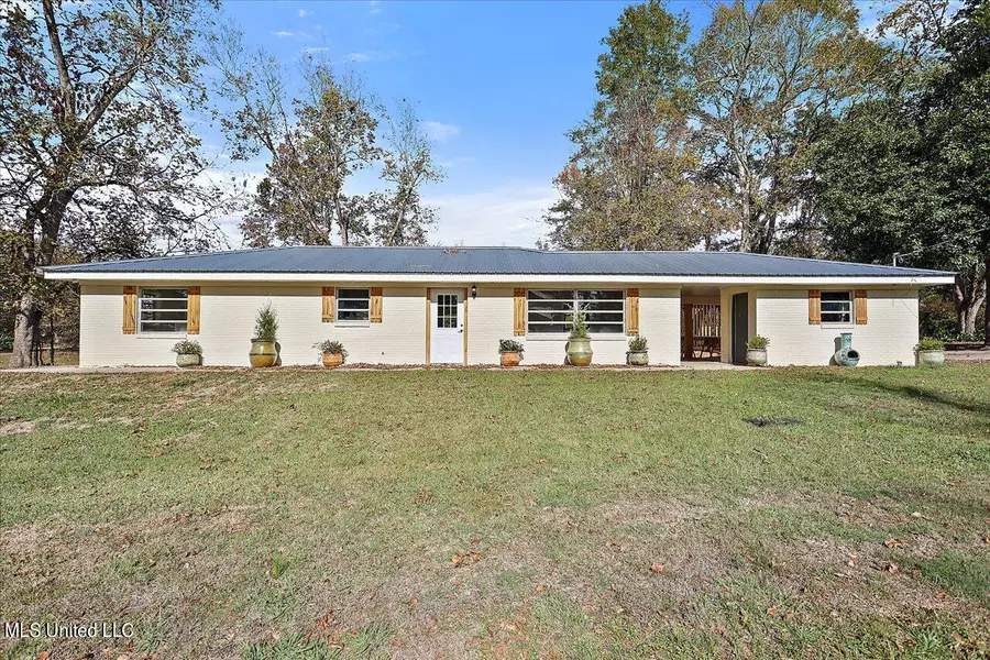 405 SW 5th Street, Magee, MS 39111