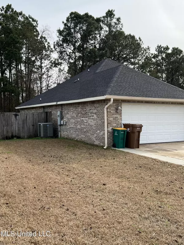 Long Beach, MS 39560,438 Pinecrest Circle