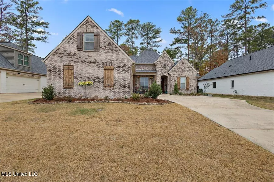 342 Royal Pond Circle, Flowood, MS 39232