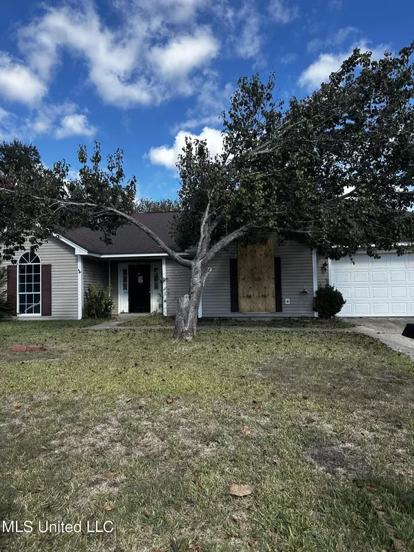 Gulfport, MS 39503,15076 Sagewood Street