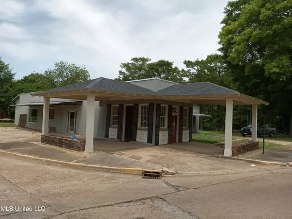 315 Main Street, Indianola, MS 38751