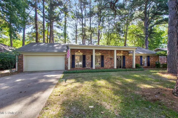 5346 Red Fox Road, Jackson, MS 39211