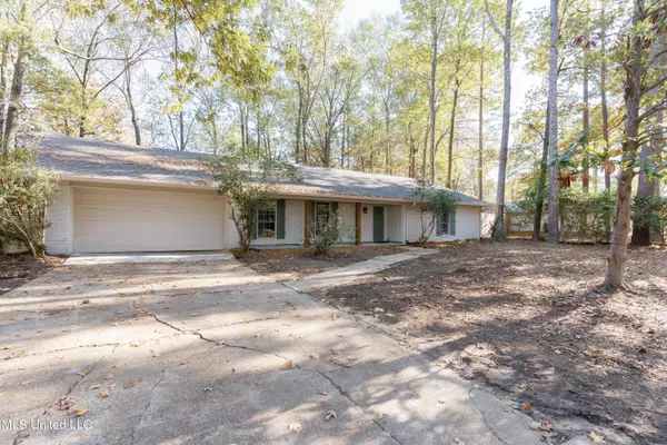 Brandon, MS 39047,102 Pine Road