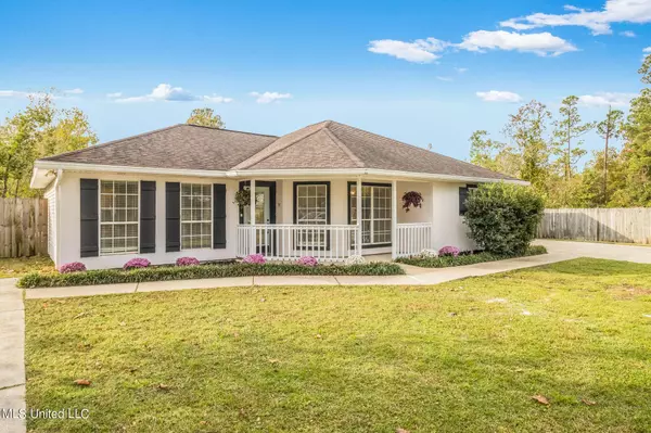 402 Seventh Street, Bay Saint Louis, MS 39520