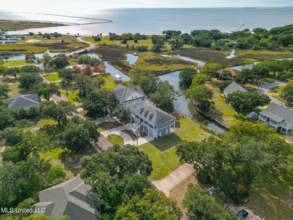 Pascagoula, MS 39581,711 Martin Street