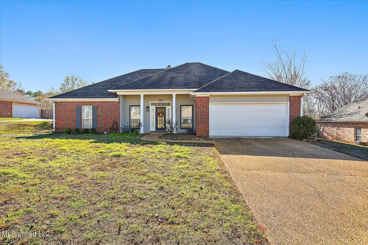 Brandon, MS 39047,217 Overland Lane