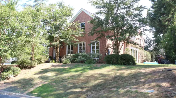 161 Pine Ridge Circle, Brandon, MS 39047