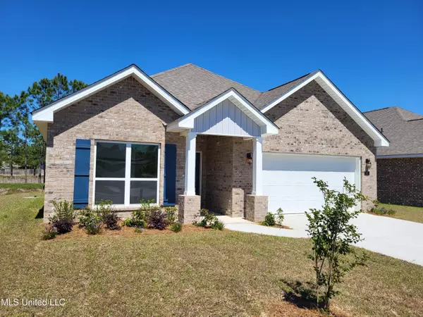 97 Saltmeadow Circle, Ocean Springs, MS 39564