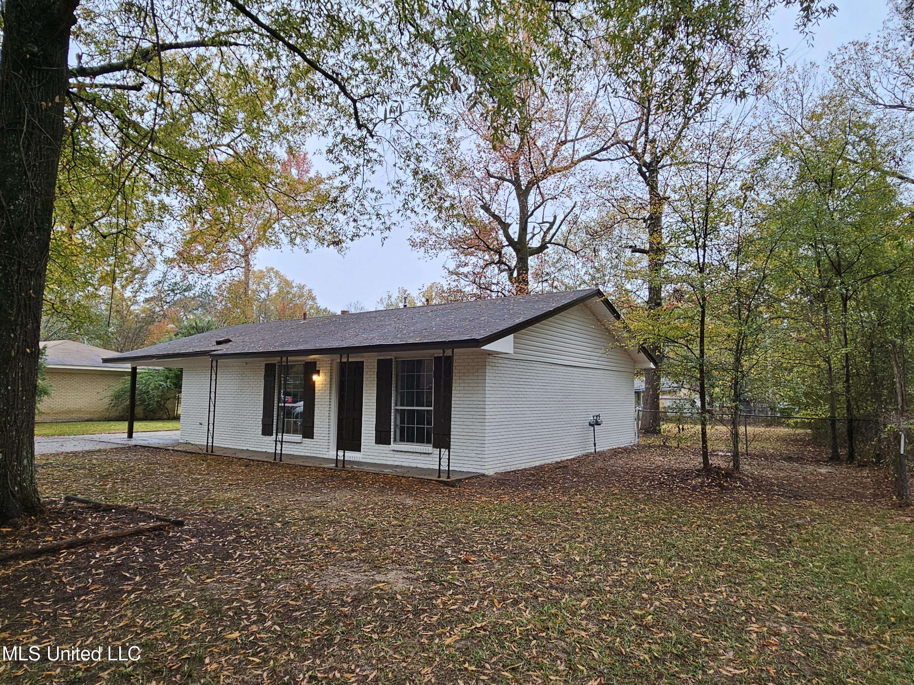 Pearl, MS 39208,123 Skylane Drive