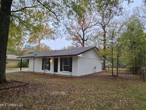 Pearl, MS 39208,123 Skylane Drive