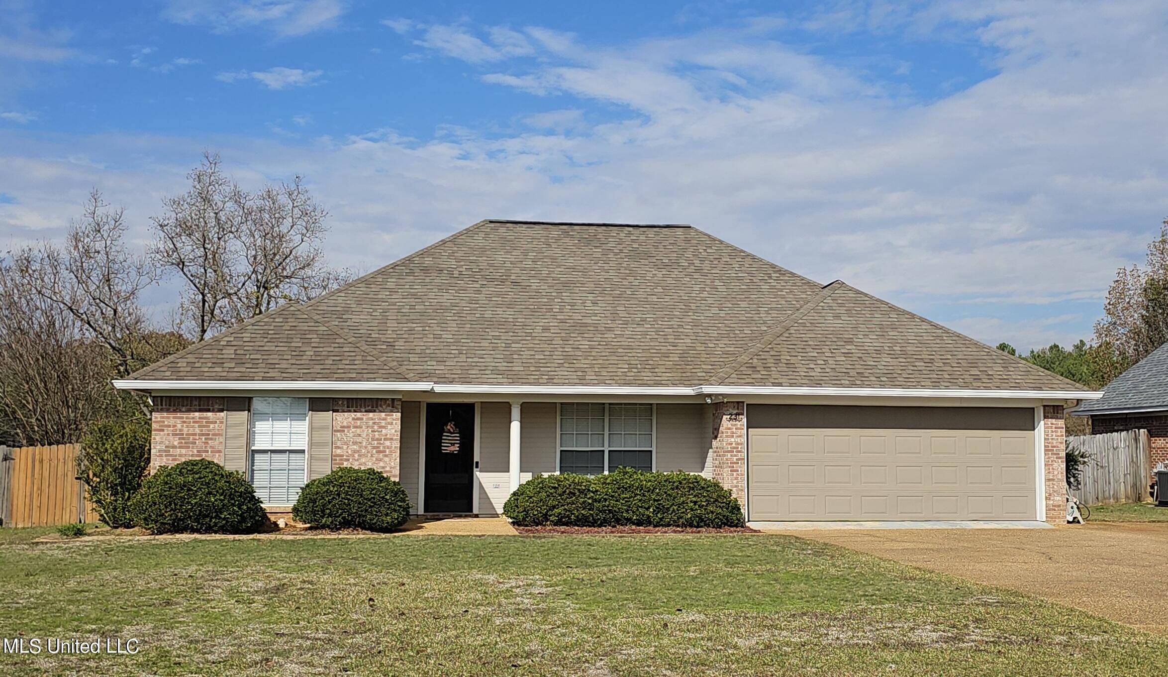 Florence, MS 39073,231 Shadow Creek Drive