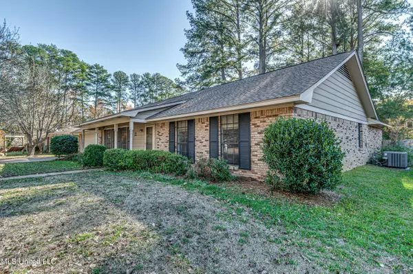 Brandon, MS 39042,12 Treeway Drive