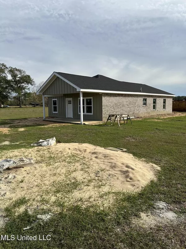 Lucedale, MS 39452,3171 Tannertown Road #5