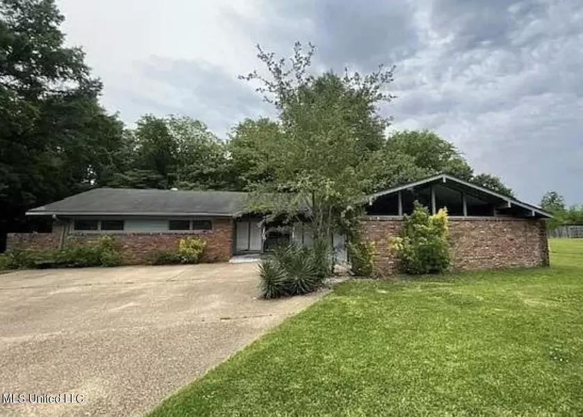 1203 Lamar Street, Cleveland, MS 38732