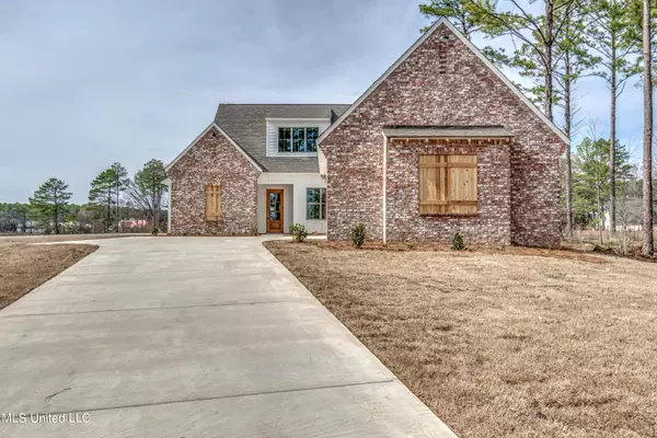 103 Charleston Circle, Madison, MS 39110