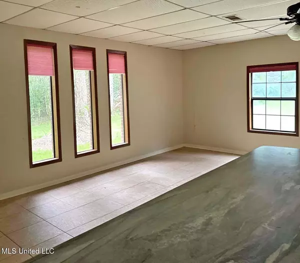 Byram, MS 39272,1108 Lake Dockery Road