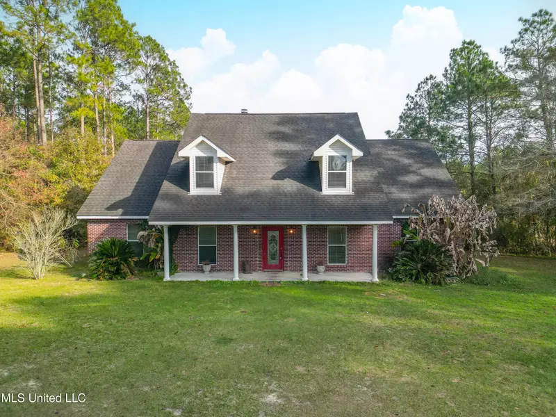15218 Dobson Road, D'iberville, MS 39540