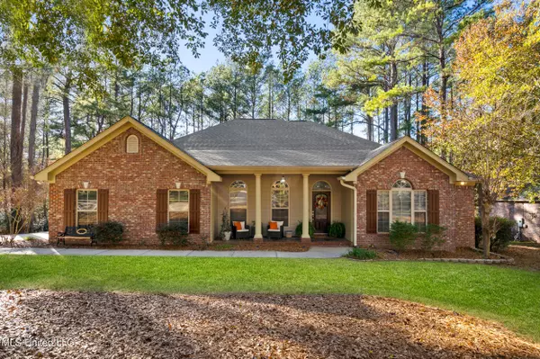 90 Steep Hollow, Hattiesburg, MS 39402